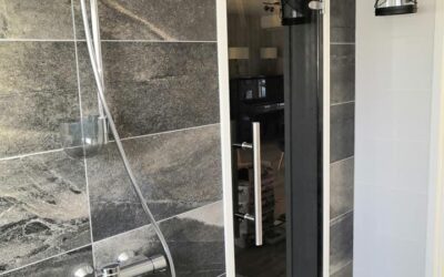 Omakotitalon suunnittelu: Pesuhuone, hieno toteutus Remontointi Sami Kokkonen! 🤩 Sisustussuunnittelija Tampere, Marika Piekkala, Ylöjärvi
