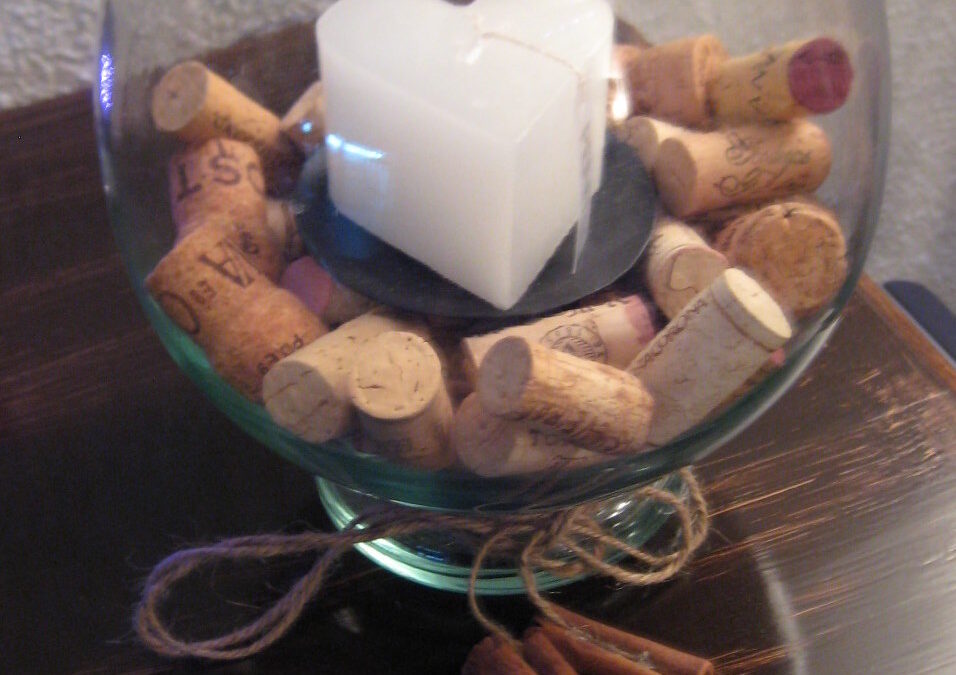 Tilasuunnittelua Somerolla, tilasuunnittelija Marika Piekkala, vanhasta kellaritiloista tuli SPA, sauna, wc, oleskelutila, käytävä ja kodinhoitohuone. Pintasuunnittelu ja valaistussuunnittelu, sekä kiintokalustesuunnittelu, kalusteiden etsintää ja yhteensovittamista, sekä stailausta. Katso myös ennen kuvat lähtökohdista. Sisustussuunnittelija Marika Piekkala, Tampere, Somero, Turku ja Helsinki.