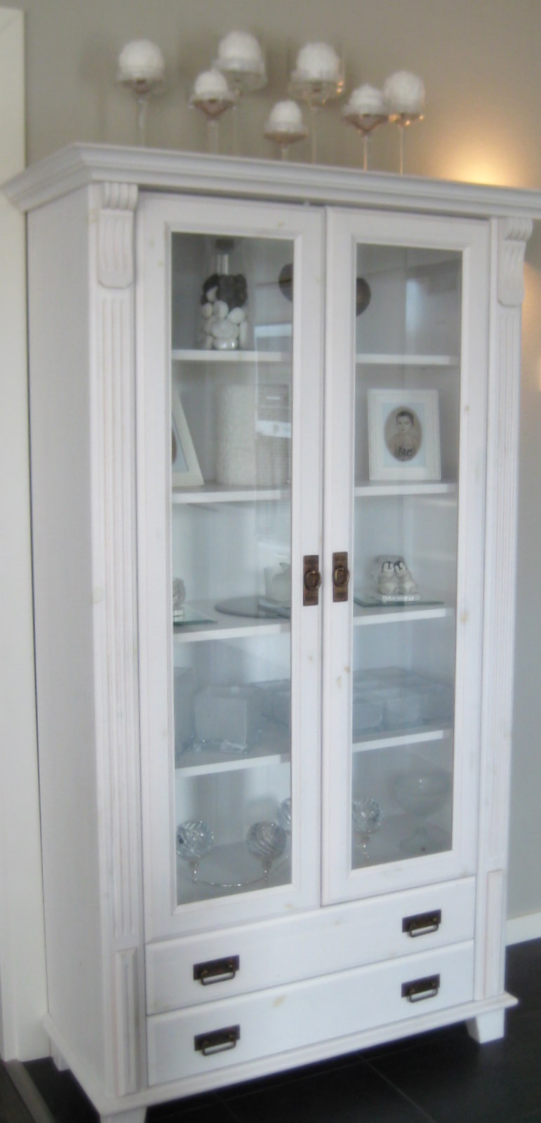 Marikan SisustusStudion tyhjästä paperista ( tietokone pohjasta) itse suunniteltu ja luotu koti, oma koti vuosista 2011-- >> Omakotitalossa on tehty kokonaisvaltaisesti tilasuunnittelu, valaistusssuunnittelu, kiintokalustesuunnittelu, pintasuunnittelu, tekstiilisuunnittelu ja pienesineiden stailausta. Koti oli esillä Meidän Talo lehdessä vuonna 2013. Tilasuunnittelija Marika Piekkala, sisustussuunnittelija Tampere.