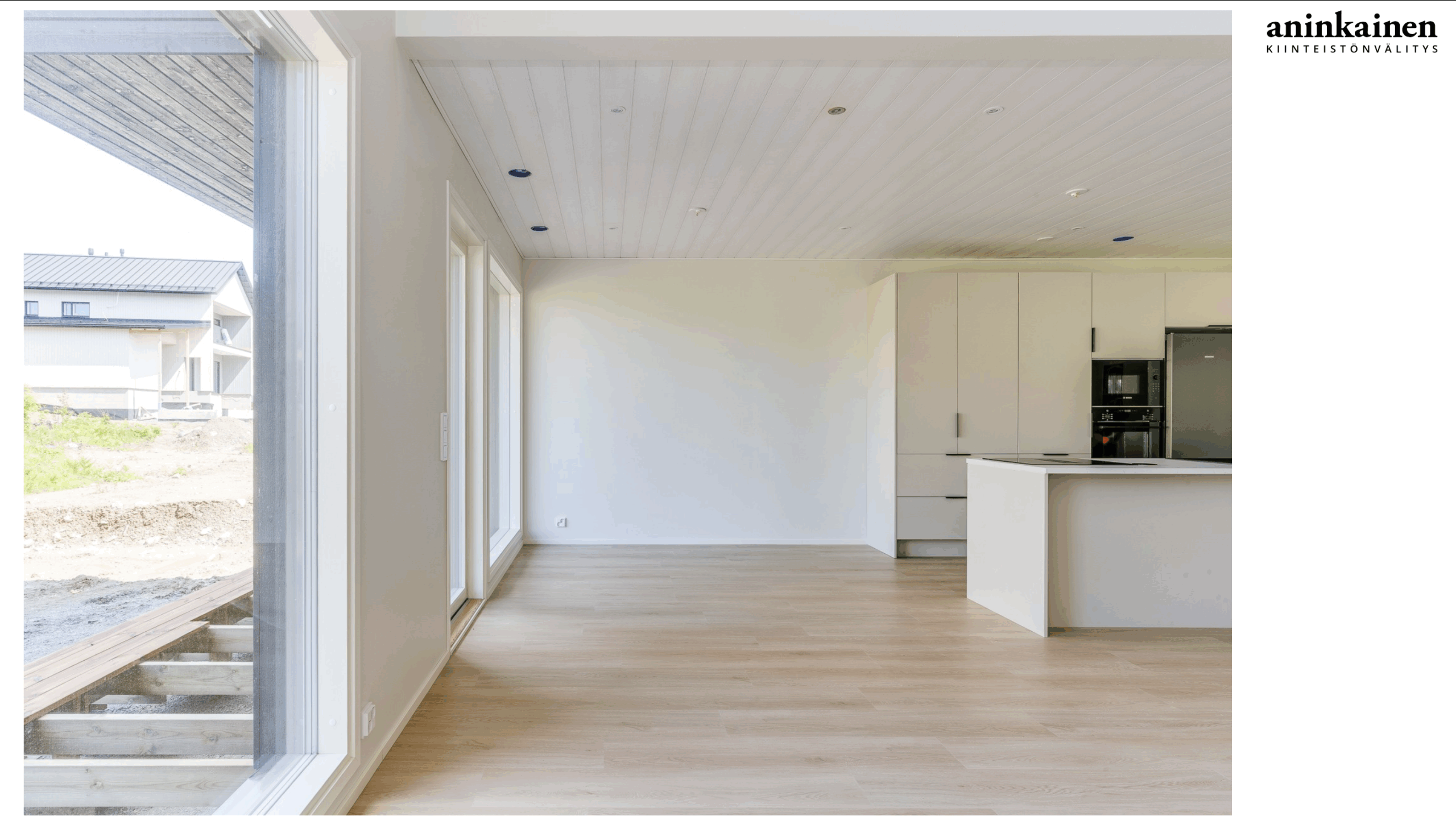 Rakennuttajan myyntikohde myyty. Kiinteistövälittäjä Aninkainen.fi omistaa kuvat ja tekijänoikeudet. Kaikki sisätilan materiaalit, pinnat ja kiintokalusteet saunan kanssa on valinnut Marika Piekkala, Sisustussuunnittelija Tampere, Pirkanmaa, Ylöjärvi, Nokia Turku, Helsinki, Lahti ja muut kaupungit. Toimin koko Suomen alueella, myös ulkomailla.   Marikan SisustusStudio 045 - 137 2572 www.sisustusstudio.com Sisustussuunnittelua intohimolla & 16 vuoden kokemuksella 💯✨