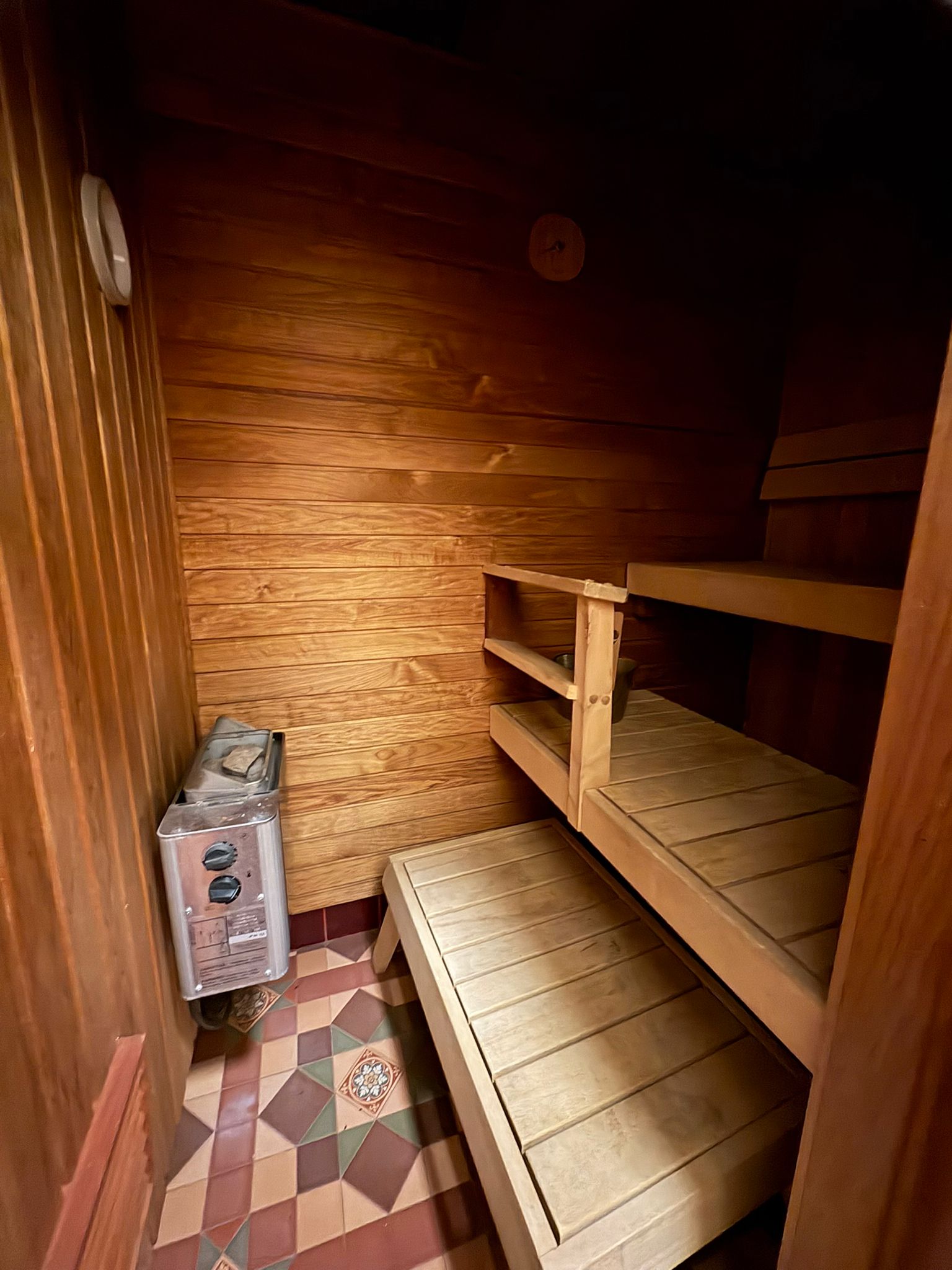 Sisustussuunnittelija Tampere kokemuksia, Marika Piekkala, Marikan SisustusStudio, Pirkanmaa, Ylöjärvi, sisustussuunnittelua rakkaudella yksityisiin ja julkisiin kohteisiin. Tampereen rintamamiestalon kokonaisvaltainen uudistus. Sisustussuunnittelija Tampere, Ylöjärvi, Nokia, koko Suomi. Toteutus ja kuvat: Tiilenpäät Oy