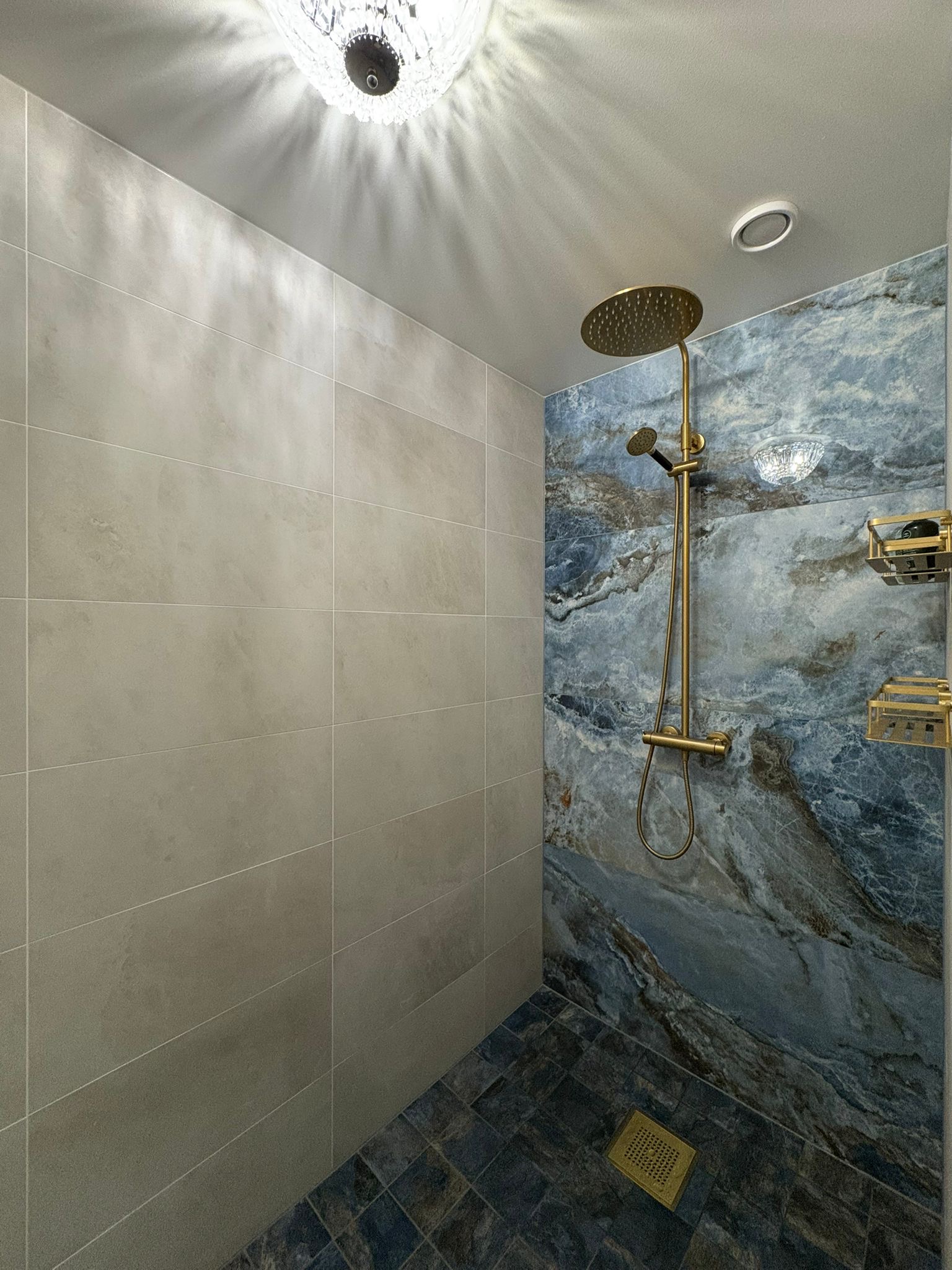 Sisustussuunnittelija Tampere kokemuksia, Marika Piekkala, Marikan SisustusStudio, Pirkanmaa, Ylöjärvi, sisustussuunnittelua rakkaudella yksityisiin ja julkisiin kohteisiin. Tampereen rintamamiestalon kokonaisvaltainen uudistus. Sisustussuunnittelija Tampere, Ylöjärvi, Nokia, koko Suomi. Toteutus ja kuvat: Tiilenpäät Oy