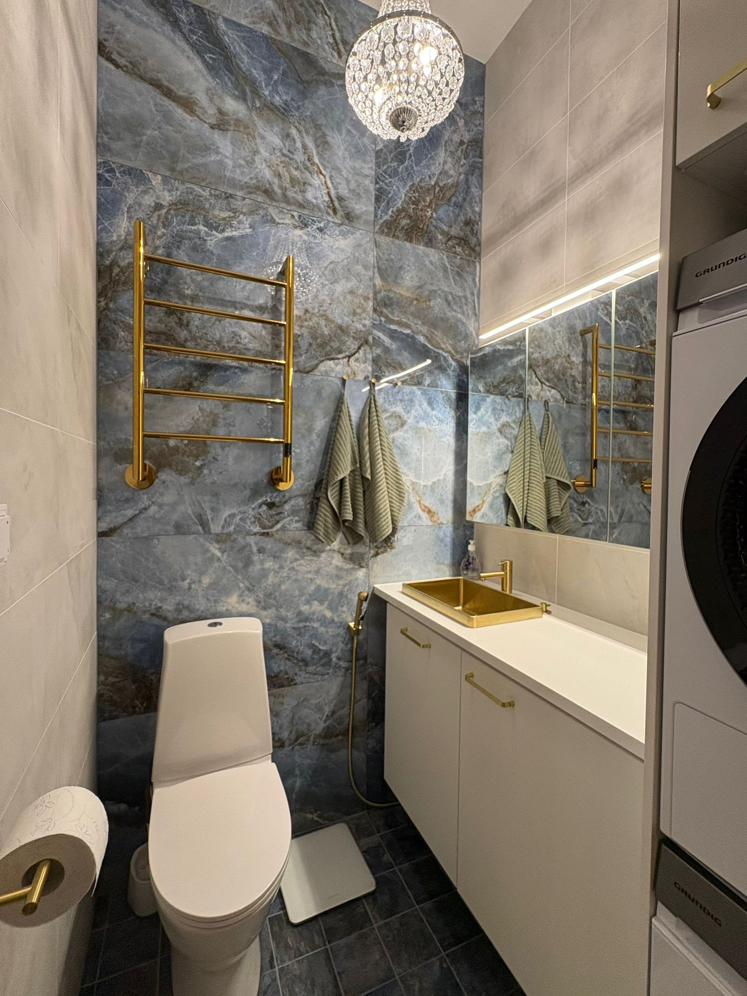 Vanhan Jugend talon pesuhuoneen ja saunan uusi sielu. TUNNEtilasi – Tila sinussa