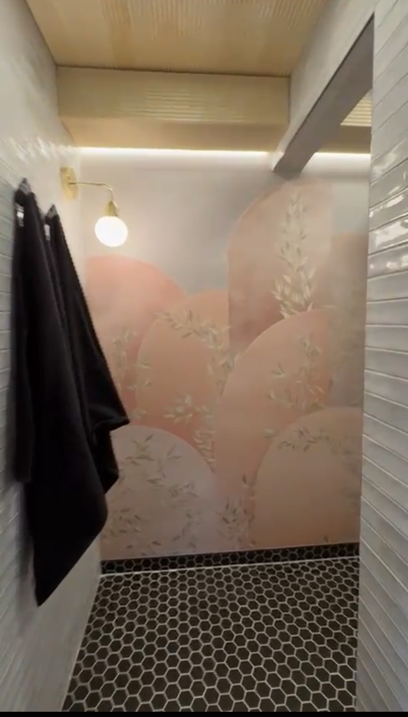 Sisustussuunnittelija Tampere kokemuksia, Marika Piekkala, Marikan SisustusStudio, Pirkanmaa, Ylöjärvi, sisustussuunnittelua rakkaudella yksityisiin ja julkisiin kohteisiin. Tampereen rintamamiestalon kokonaisvaltainen uudistus. Sisustussuunnittelija Tampere, Ylöjärvi, Nokia, koko Suomi. Toteutus ja kuvat, Rakennuspalvelu Koivumäki Oy