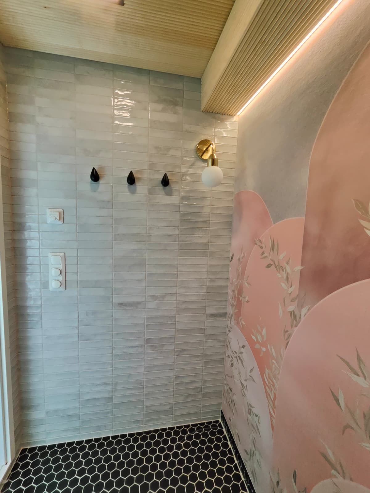 Sisustussuunnittelija Tampere kokemuksia, Marika Piekkala, Marikan SisustusStudio, Pirkanmaa, Ylöjärvi, sisustussuunnittelua rakkaudella yksityisiin ja julkisiin kohteisiin. Tampereen rintamamiestalon kokonaisvaltainen uudistus. Sisustussuunnittelija Tampere, Ylöjärvi, Nokia, koko Suomi. Toteutus ja kuvat, Rakennuspalvelu Koivumäki Oy